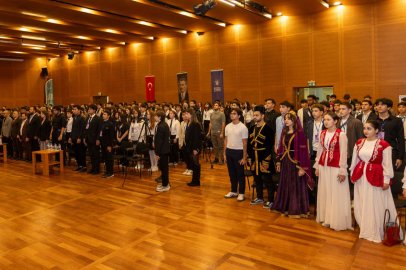 Bursa'da gençler NovaMUN'26 Konferansı'nda buluştu