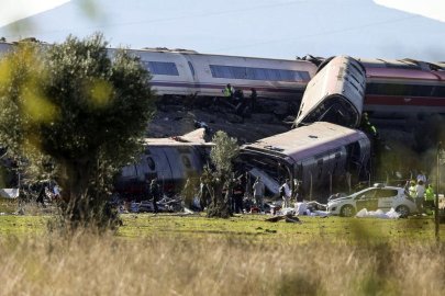 İspanya'da tren faciası: Çok sayıda ölü var!