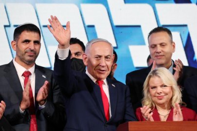 Netanyahu'nun bloğu yarışı önde götürüyor