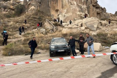 Kapadokya'da peribacası yıkıldı: Ölü ve yaralılar var