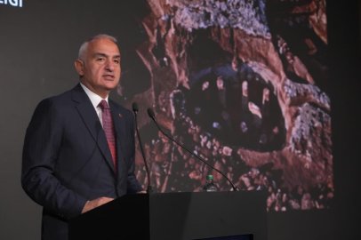 Bakan Ersoy: "Turizm geliri 51 milyar 278 milyon dolara ulaştı"