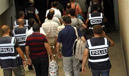 227 düzensiz göçmen sınır dışı edildi