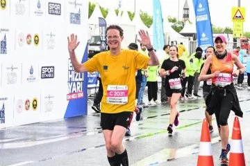 Nikolaus Meyer Landrut, İstanbul Yarı Maratonu’na katıldı