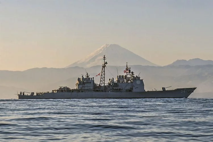 ABD gemileri Tayvan Boğazı'ndan geçti, Çin "teyakkuz" ilan etti!
