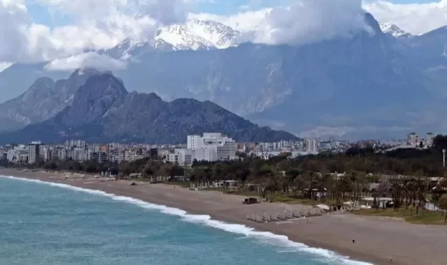 Antalya’da hava sıcaklığı 13 derece birden düştü