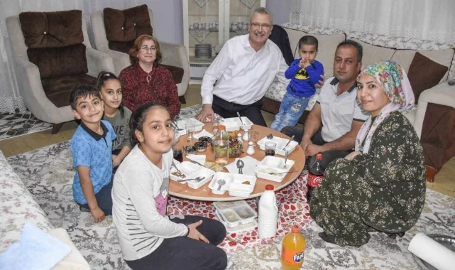 Başkan Özkan iftar sofralarına konuk oluyor 
