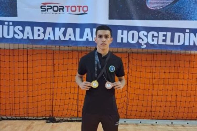 Bursa Büyükşehir Belediyesporlu Aydın’dan 2 madalya
