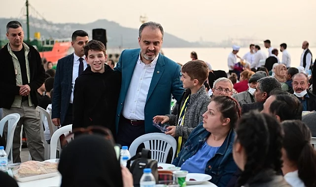 Bursa Büyükşehir'den Gemlik'te 2 bin 500 kişilik iftar!