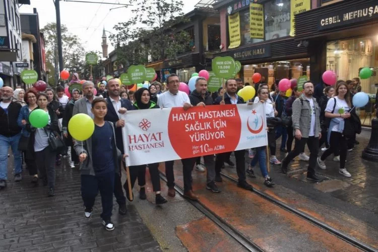 Bursa'da diyabete dikkat çeken yürüyüş