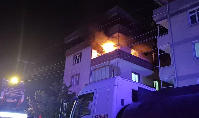 Bursa'da evi yanan adam gözyaşlarına boğuldu