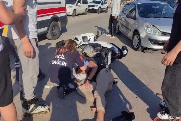 Bursa'da iki otomobile çarptı, hastaneye kaldırıldı