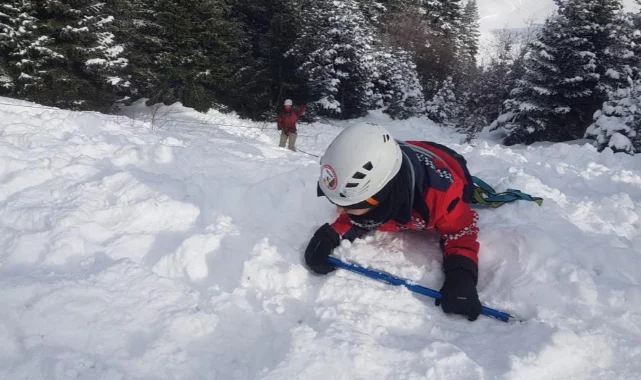 Bursa'da kış dağcılık eğitimleri devam ediyor  