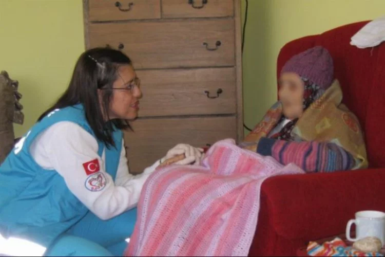 Bursa'da on binlerce hastaya evde sağlık hizmeti