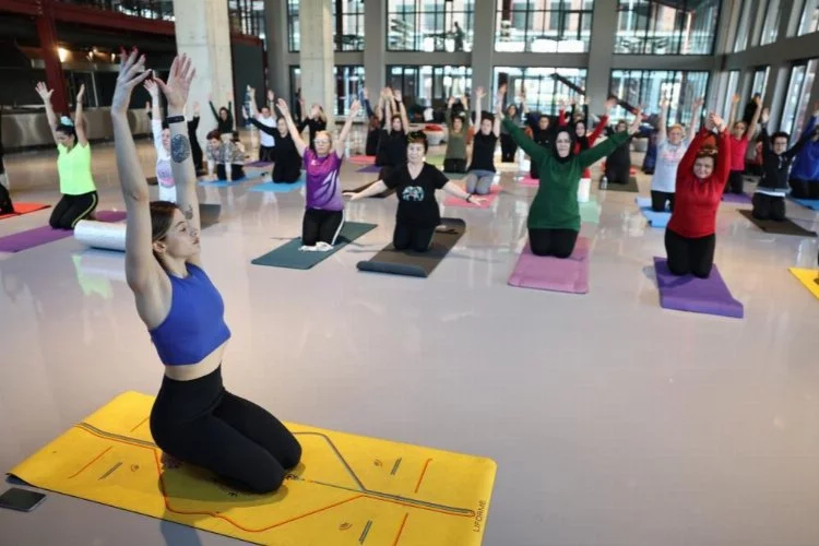 Bursa'daki Pancar Deposu’nda yoga buluşmaları başladı