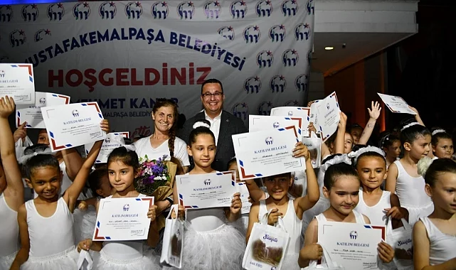 Bursa'nın küçük kursiyerleri sertifikalarını aldı