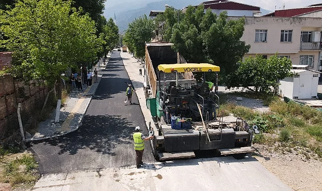 Bursa'ya 6 ayda 22 bin ton asfalt döşendi