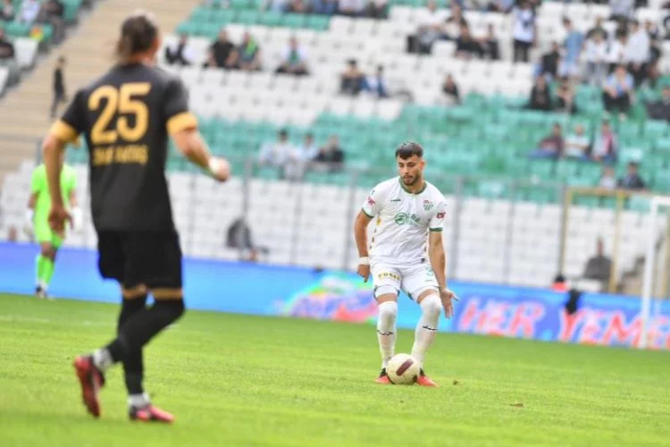 Bursaspor kendi evinde kaybetti: 3-1