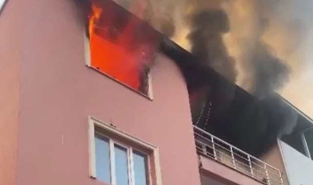Bursa'da korkunç anlar! Cinnet geçiren adam evi yaktı