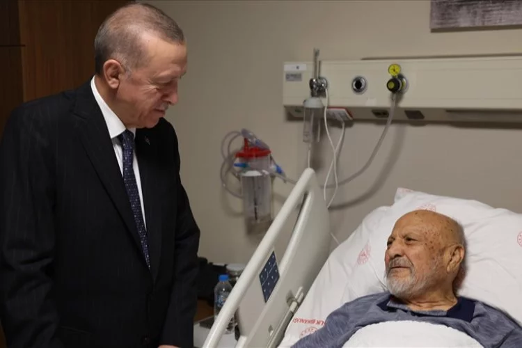 Cumhurbaşkanı Erdoğan, Hasan Aksay'ı hastanede ziyaret etti