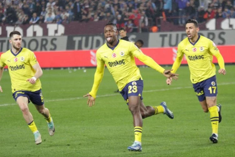Derbinin kazananı Fenerbahçe oldu: 3-2