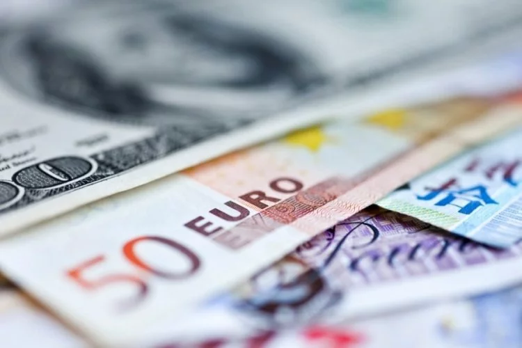 Dolar-Euro kuru kaç TL oldu?