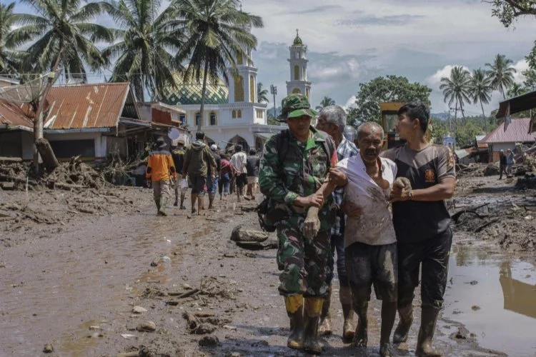Endonezya’da sel felaketi: 34 ölü