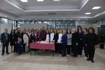 Hastane personeli Hemşireler Günü’nü hastalarla birlikte kutladı