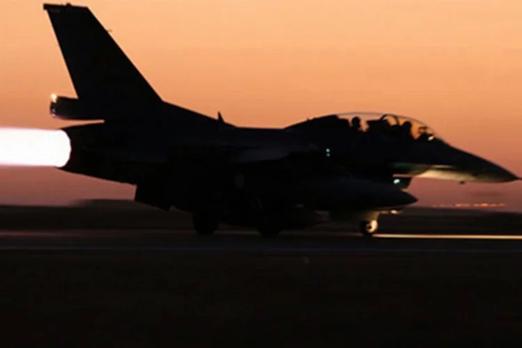 Irak'ın kuzeyine hava harekatı: Terör yuvaları imha edildi