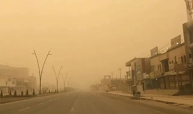 Irak'ta kum fırtınası hayatı olumsuz etkiledi