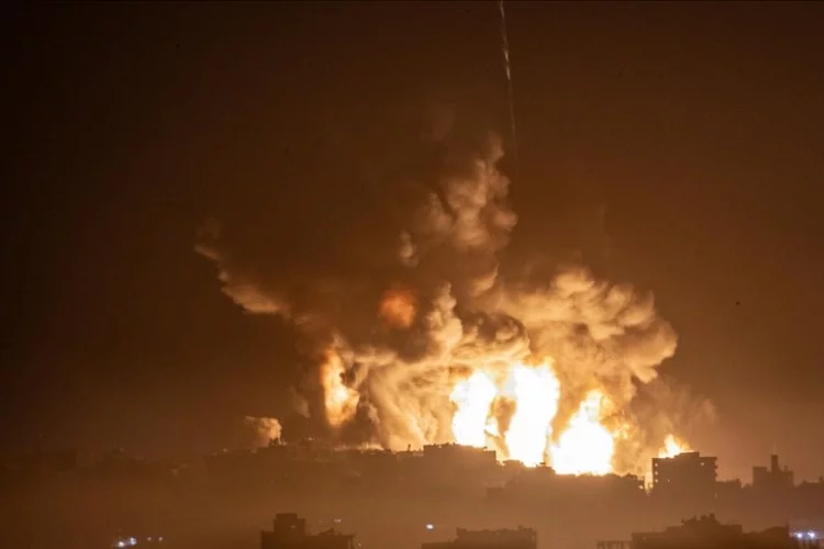 İsrail ordusu, gece boyunca Gazze'nin birçok noktasını vurmayı sürdürdü
