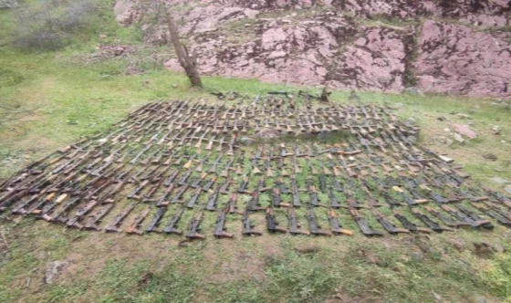 PKK'ya ait çok sayıda silah ele geçirildi