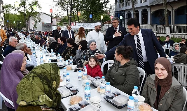 Ramazanın bereketi Osmangazi ile Balkanlar'a taştı  